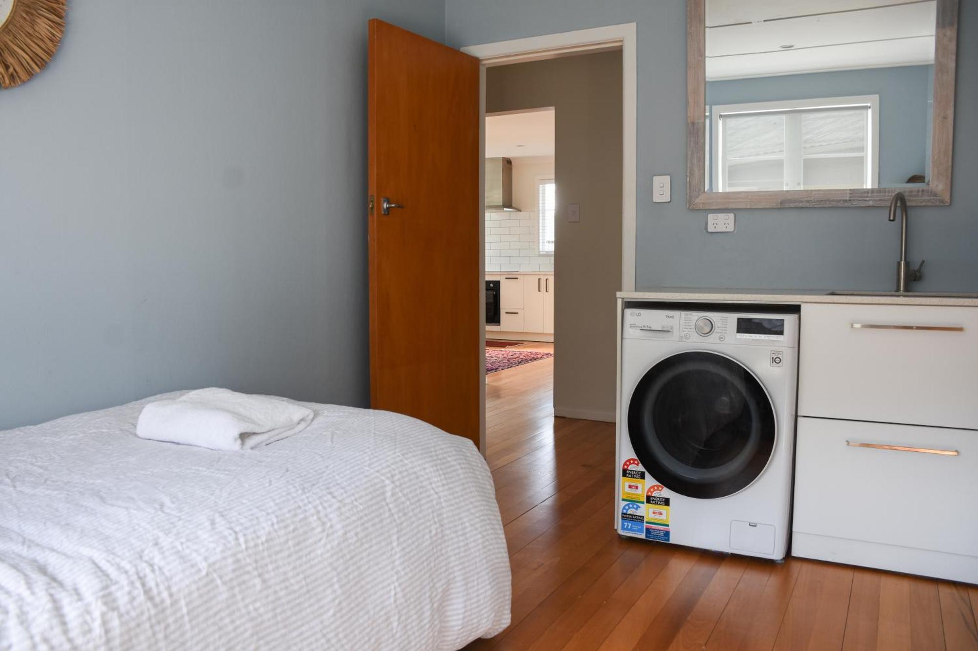 Beautiful Home With Short Stroll To Havelock Village Havelock North Kültér fotó