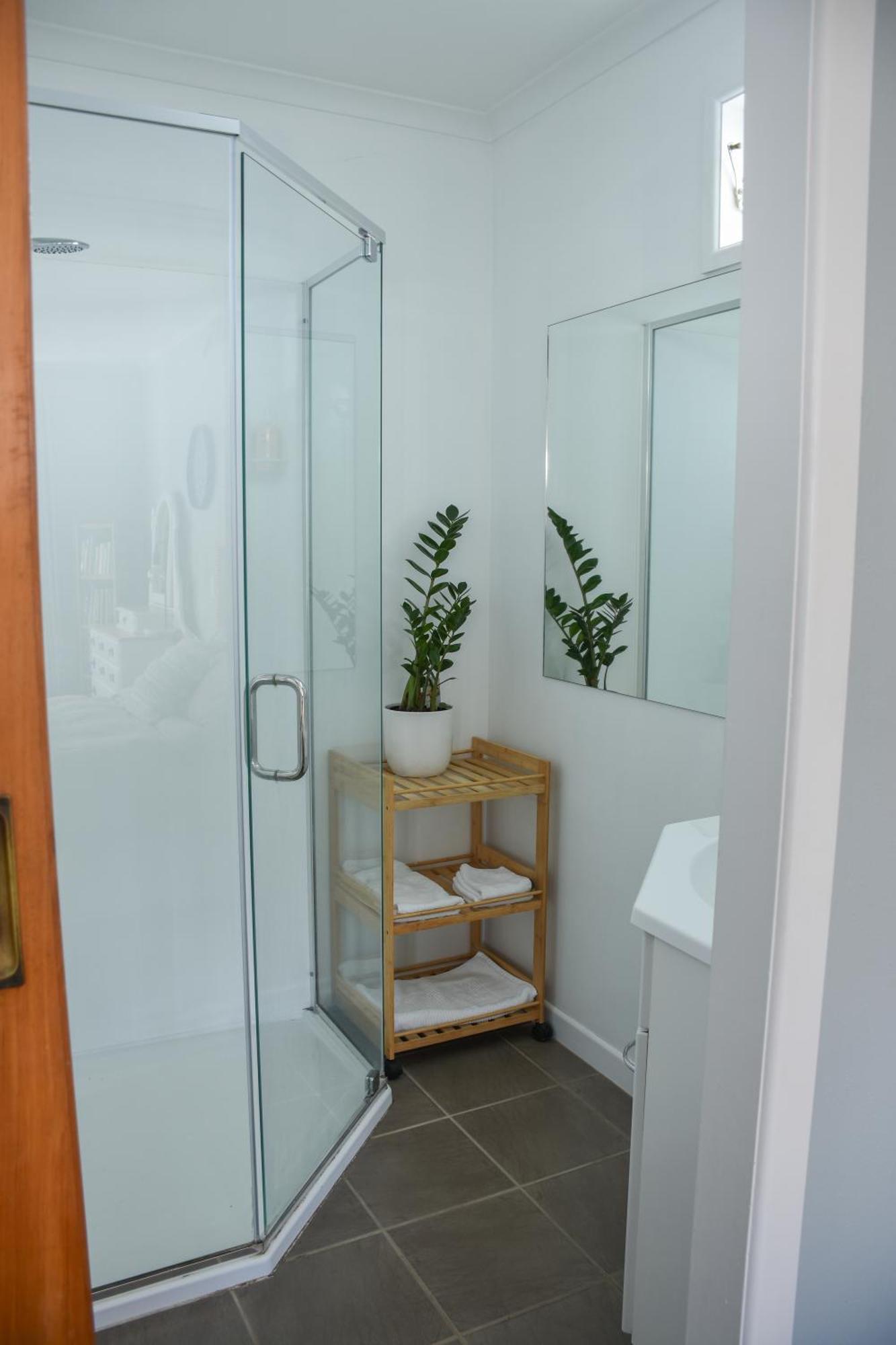 Beautiful Home With Short Stroll To Havelock Village Havelock North Kültér fotó